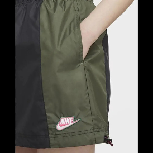 Nike Sportswear Icon Clash Athleisure Woven Mini Skirt Green/Black Medium NWOT - Picture 14 of 15